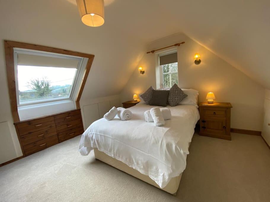 Eco-Friendly Dorset Cottage With Spa Set In Heart Of Countryside Sydling St Nicholas Exterior photo