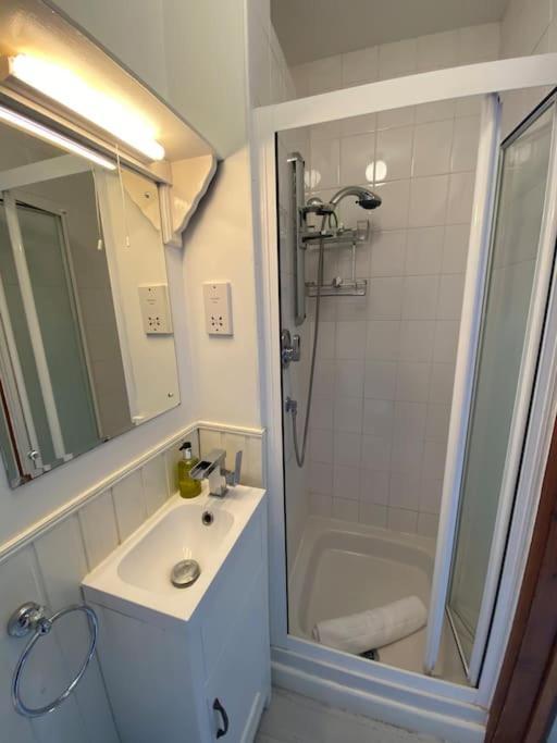 Eco-Friendly Dorset Cottage With Spa Set In Heart Of Countryside Sydling St Nicholas Exterior photo