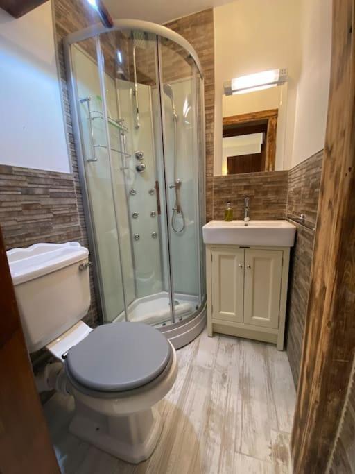 Eco-Friendly Dorset Cottage With Spa Set In Heart Of Countryside Sydling St Nicholas Exterior photo